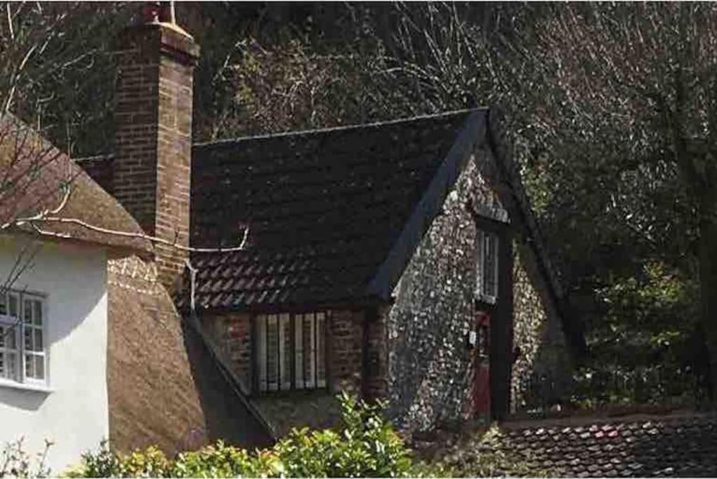 Gallery image of The Stable Loft...a cosy self contained apartment in Milton Abbas