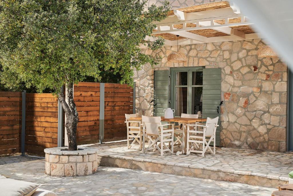 Emerald Villas & Suites - The Finest Hotels Of The World - 16