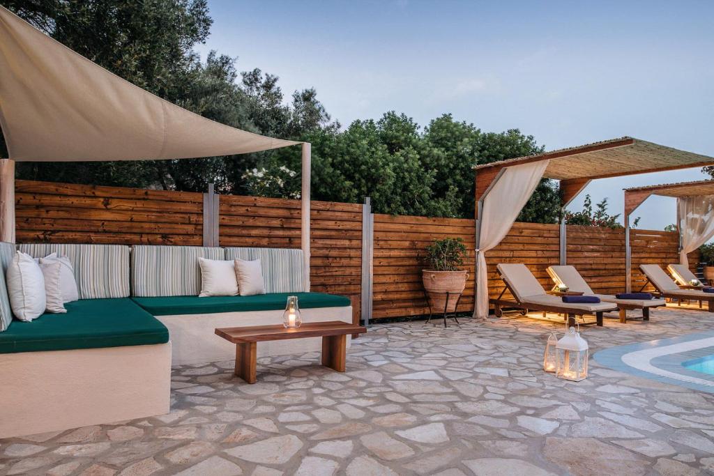 Emerald Villas & Suites - The Finest Hotels Of The World - 12