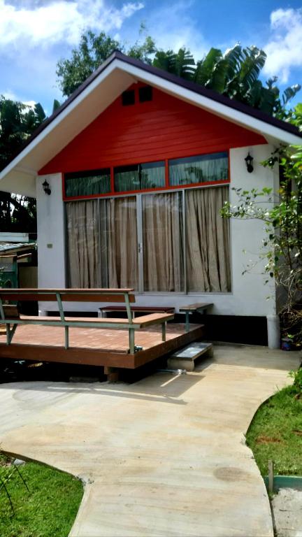 Korp View House - Bungalow With Garden View