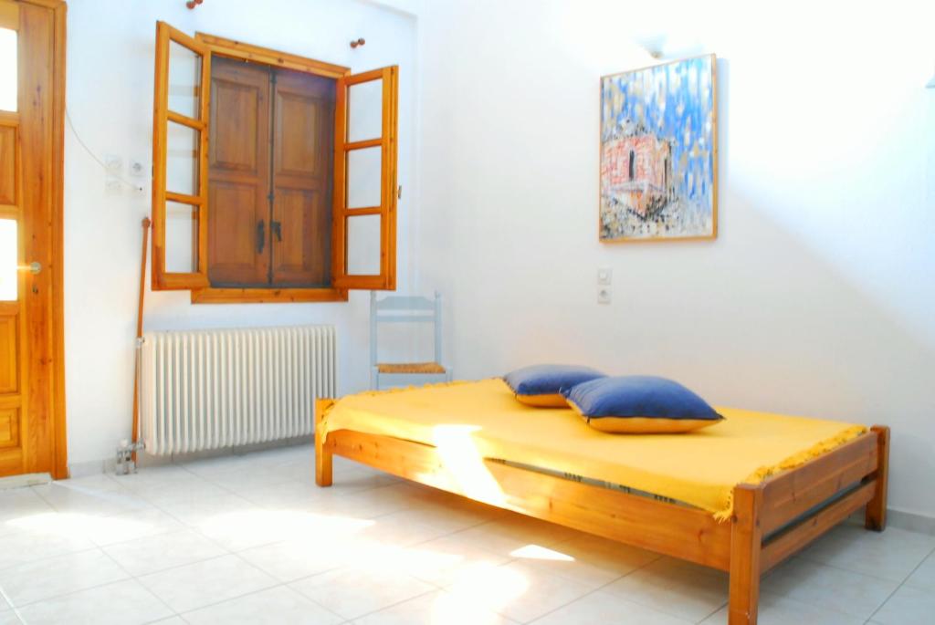 Cama ou camas em um quarto em Studios Efi