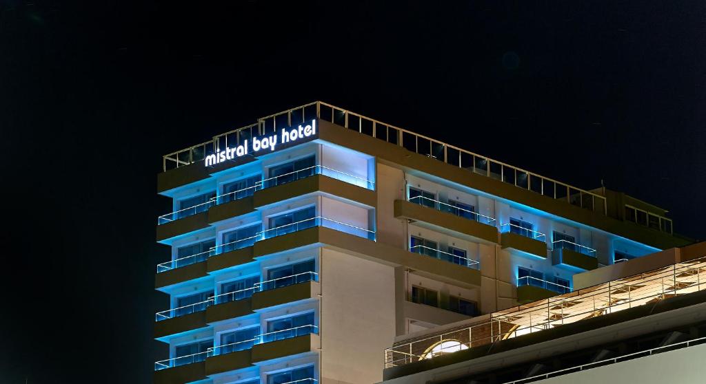 Budova, v ktorej sa hotel nachádza