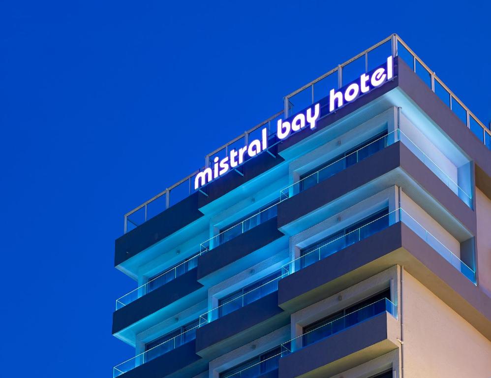 Budova, v ktorej sa hotel nachádza