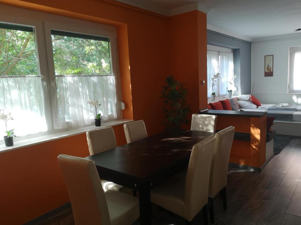Posezení v ubytování Centrum Luxus Apartman