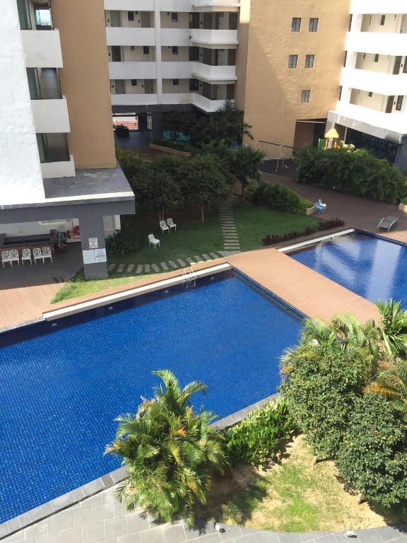 Bazén v ubytování D Wharf Port Dickson Private Condo Waterfront nebo v jeho okolí