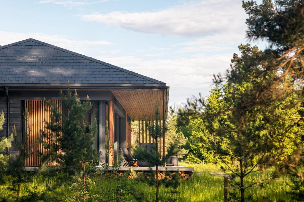 สวนหย่อมนอก The Lake - Waterfront Villas Retreat