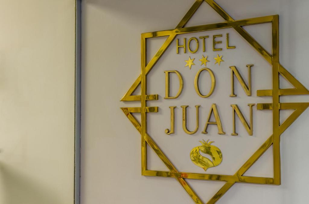 Certifikát, hodnocení, plakát nebo jiný dokument vystavený v ubytování Don Juan
