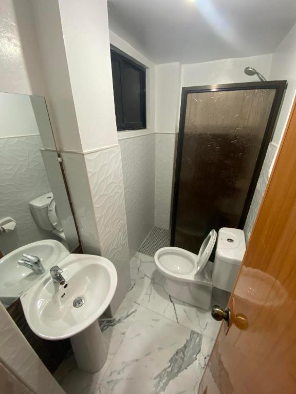 Koupelna v ubytování Ma Lourdes' Inn