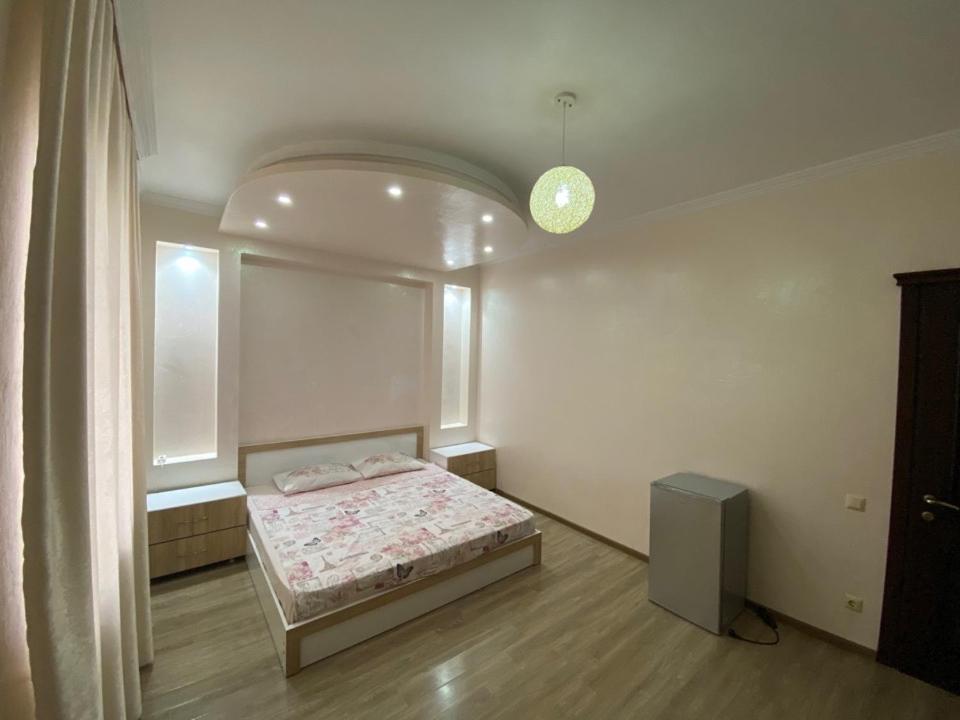 Postel nebo postele na pokoji v ubytování Guest House Kobuleti