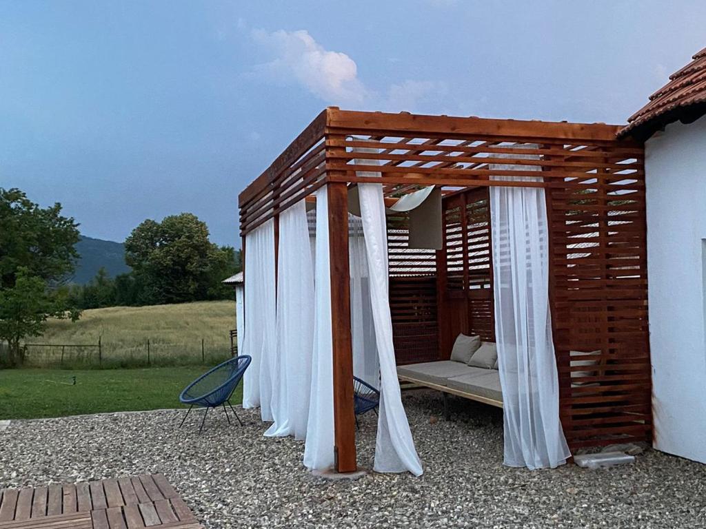 Fotografie z fotogalerie ubytování Skriveni raj v destinaci Gornji Milanovac