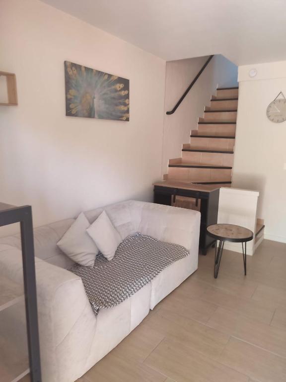 Posezení v ubytování Villa Casaleno gite Le Loriot avec wi-fi