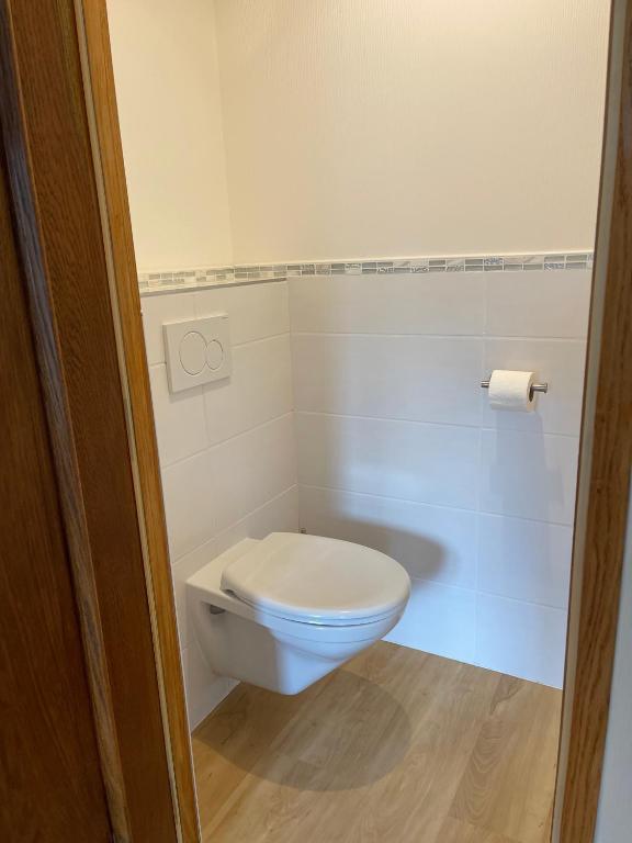 Koupelna v ubytování Alsacebnb - Gîte 12 personnes dans le vignoble - Piscine privée & Spa
