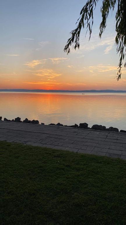 Zdjęcie z galerii obiektu Roberta Apartman1 w Siófoku