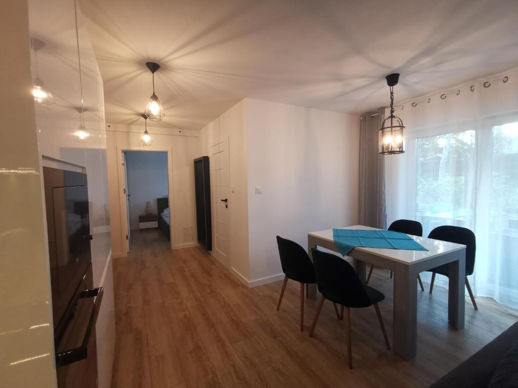 Fotografia z galérie ubytovania Apartament Zielona Trawka v destinácii Międzywodzie