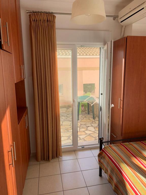 Łóżko lub łóżka w pokoju w obiekcie SIVOTA APPARTMENT 2