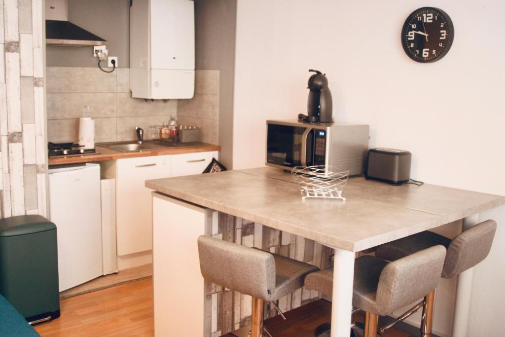 Fotografia z galérie ubytovania Appartement T2 cosy proche centre ville v destinácii Vannes