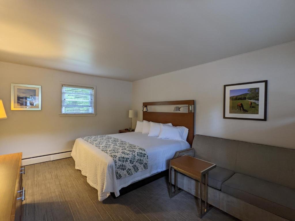 Perry's Motel and Cottages photo