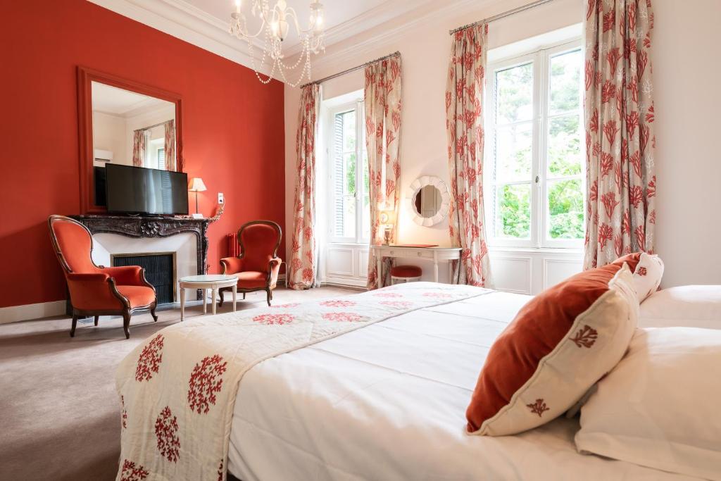 Postel nebo postele na pokoji v ubytování Domaine d'Auriac - Relais & Châteaux