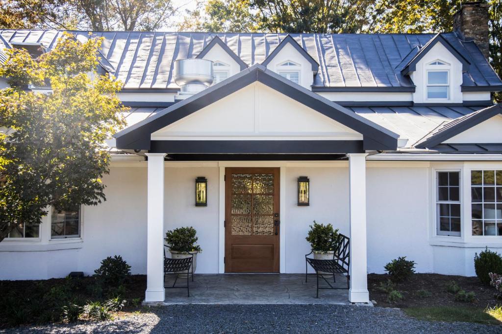 Hotel Blue Rock, Washington, Virginia, USA