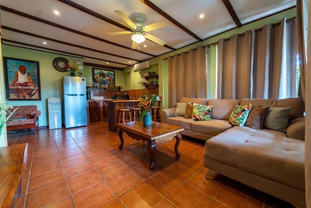 Гостиная зона в Villas Oasis