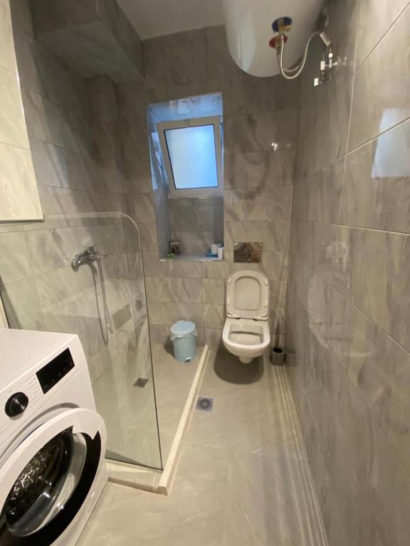 Saranda Beach Apartment - Imazhi 8