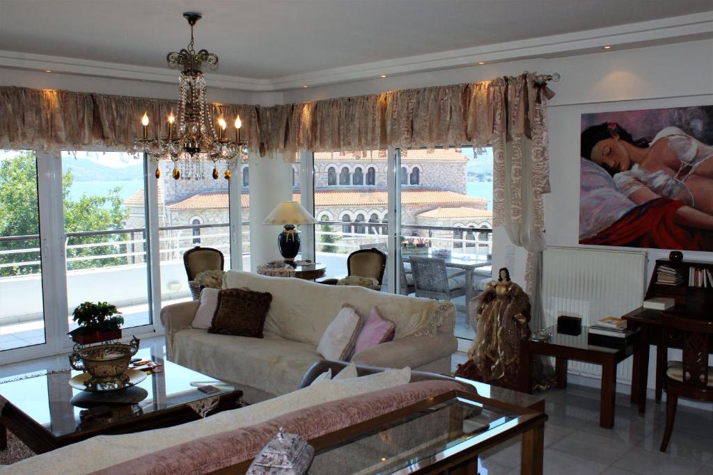 Część wypoczynkowa w obiekcie Luxury Sea View