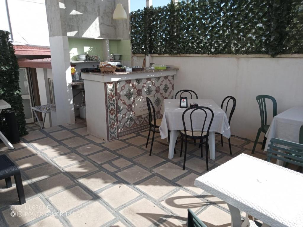 Restauracja lub miejsce do jedzenia w obiekcie B&B L'Antica Dimora ...e dei mestieri
