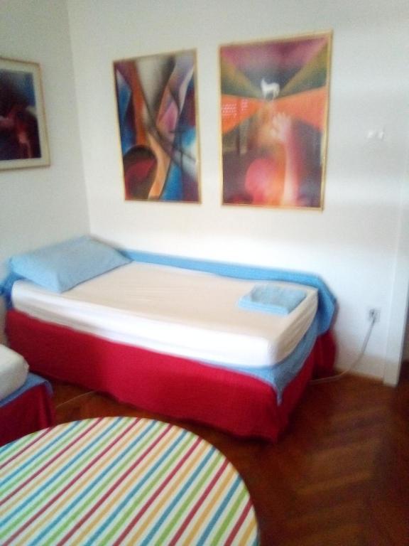 Posteľ alebo postele v izbe v ubytovaní Riki Accommodation