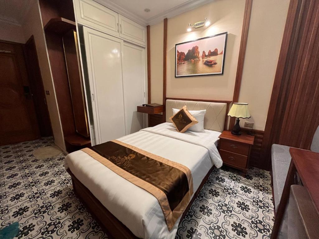 Paris Of Dragon Bay - Deluxe Single Room
