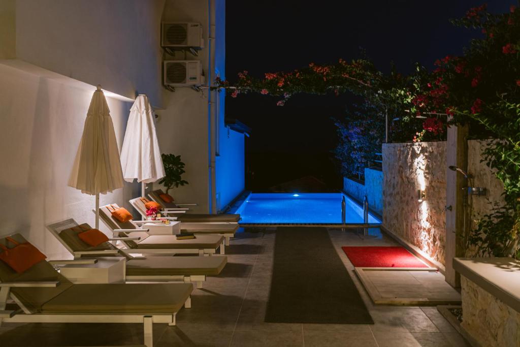 Bazén v ubytování Villa Lalaland ЕСО Retreat nebo v jeho okolí