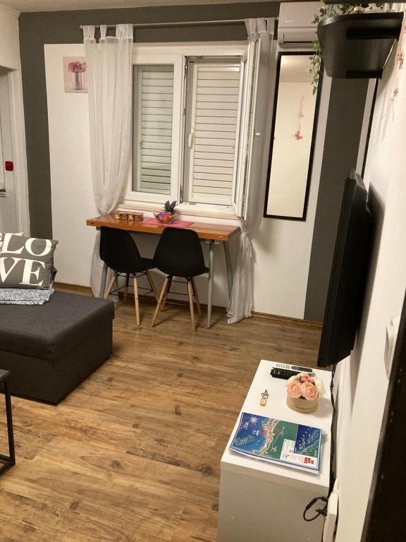 Kuchyňa alebo kuchynka v ubytovaní Apartment Panarea