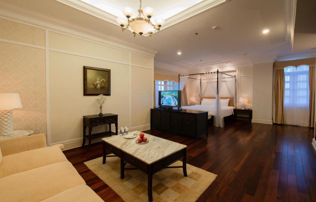 Executive Suite Ocean View + Inclusive One-Time Afternoon Tea per room