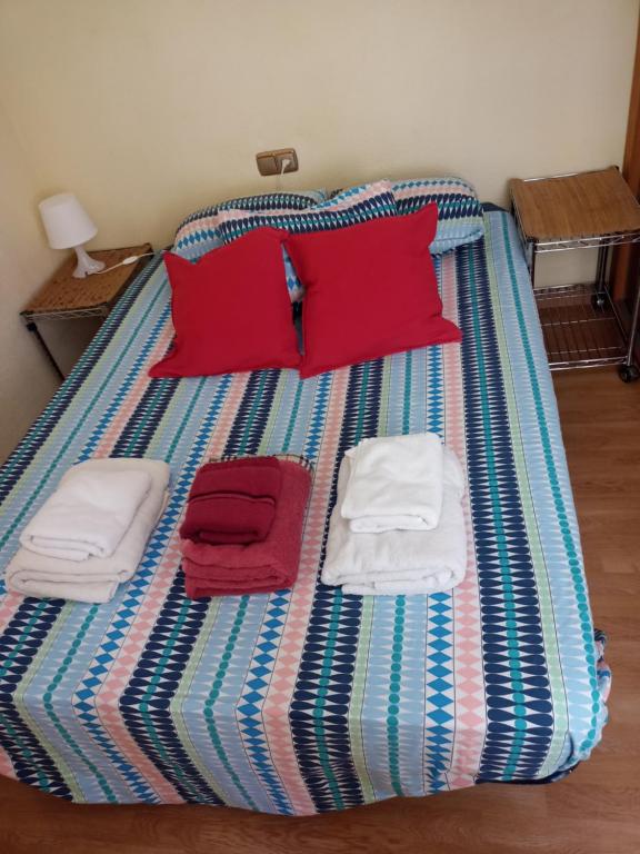 Posteľ alebo postele v izbe v ubytovaní APARTAMENTOS VIALIA SOL y PLAYA