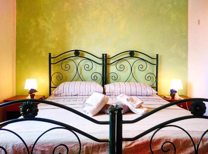 Punto Verde B&B - Deluxe Double Room (1 Adult + 2 Children)