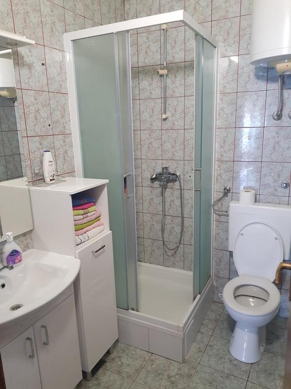 Koupelna v ubytování Apartments Damić