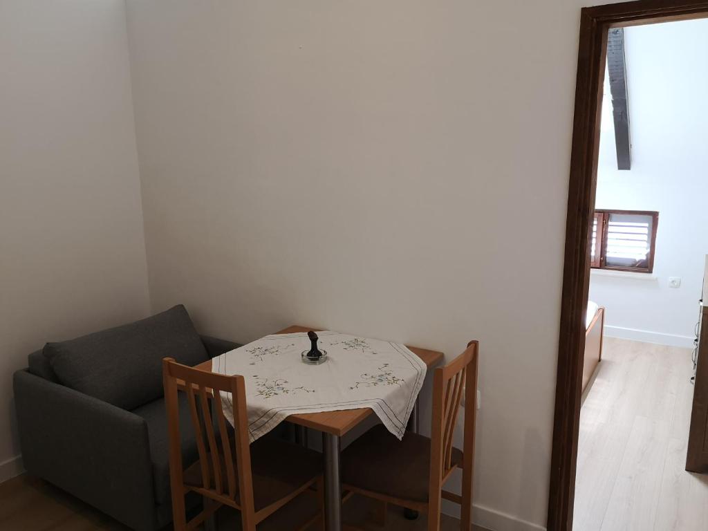 Posezení v ubytování Guest House Pikala