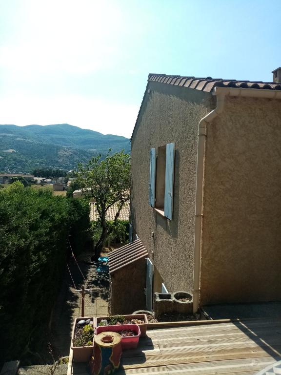 Výhľad na hory alebo výhľad na hory priamo z apartmánu