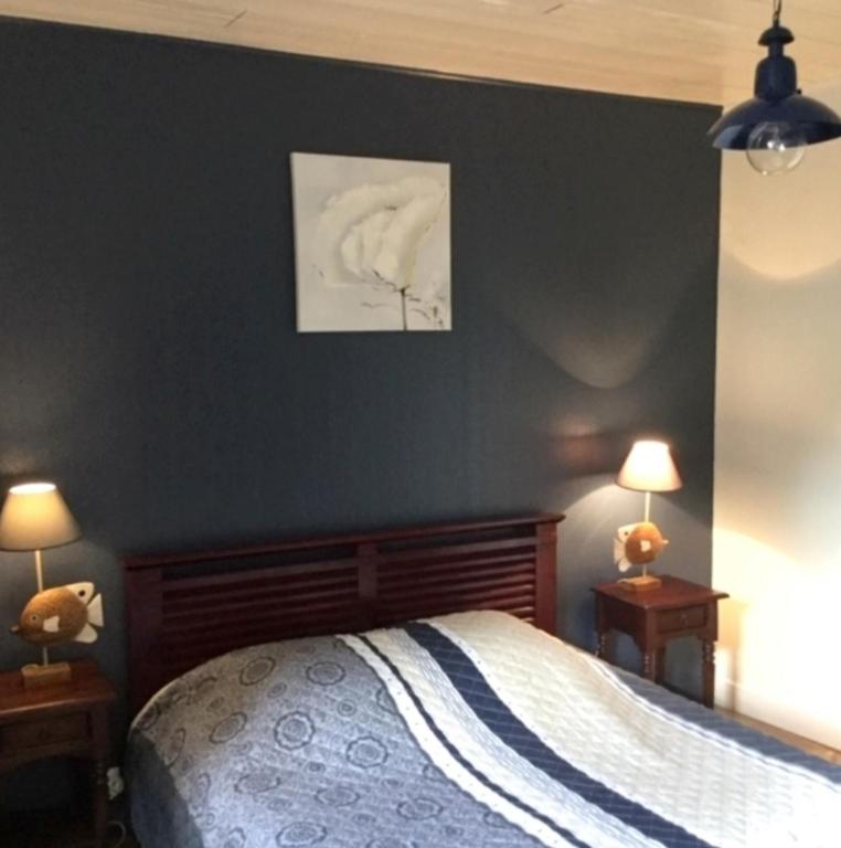 Postel nebo postele na pokoji v ubytování Chambre de pouligny
