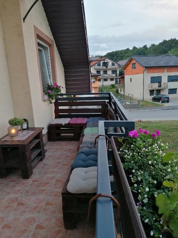 Balkón alebo terasa v ubytovaní Hostel Poslon