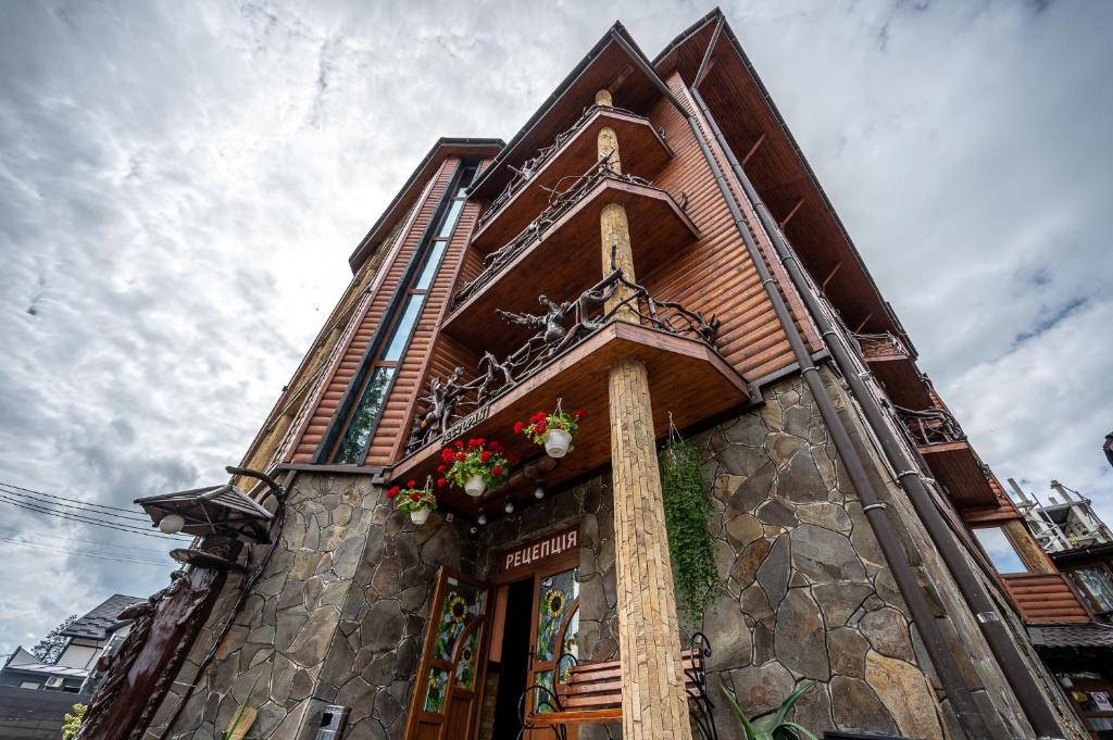 Budova, kde se hotel nachází