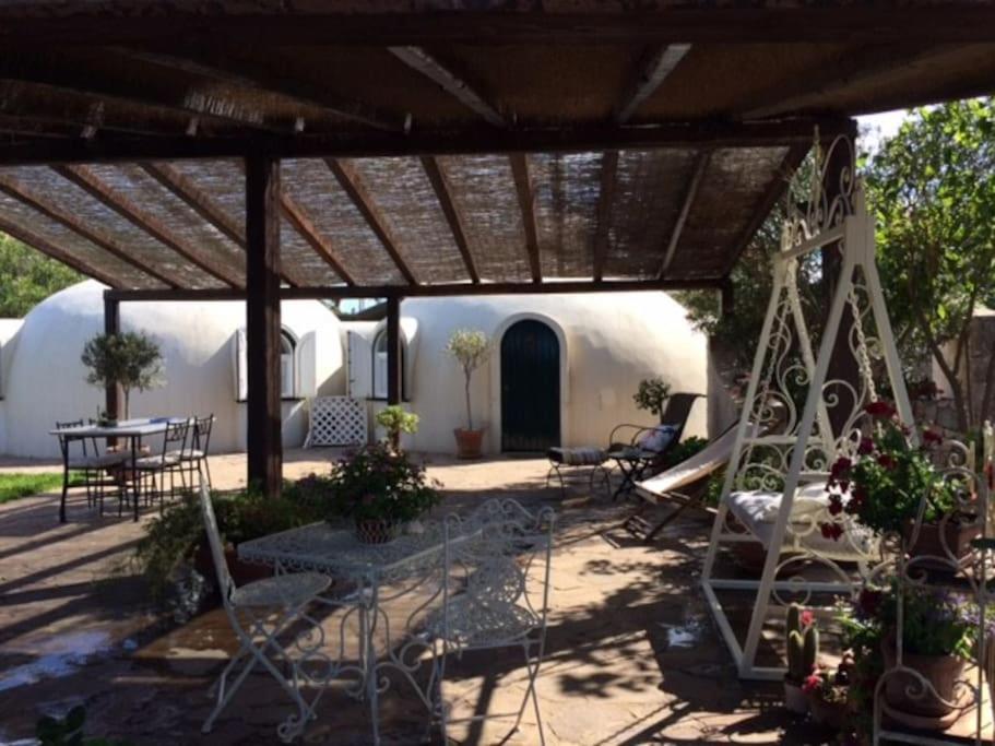 Vonkajšia záhrada v ubytovaní Villa Sebastian- Incomparabile vista sul mare
