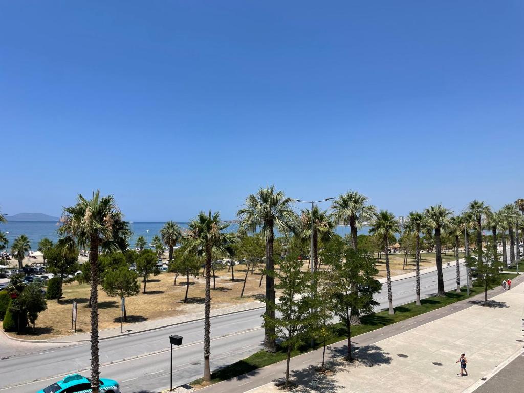 A general sea view or a sea view taken from Az apartmant