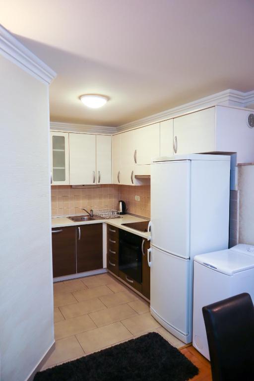 Apartments Okuka - 12