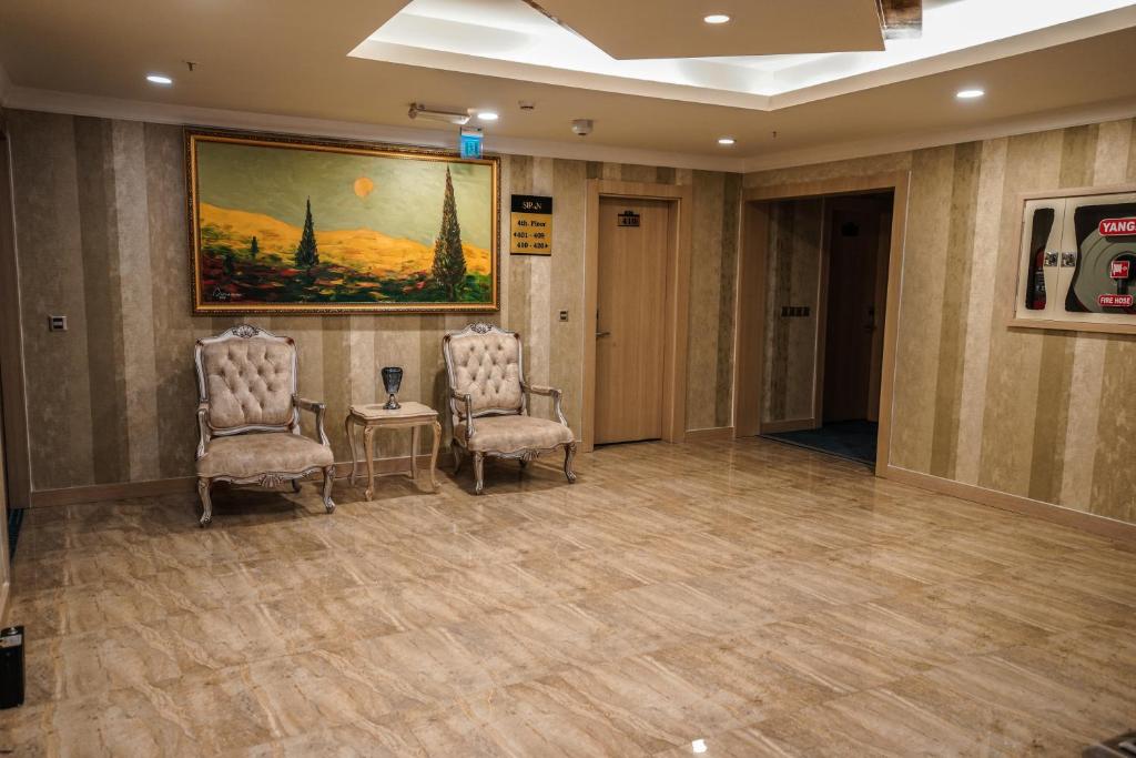 Posezení v ubytování Sipan Hotel