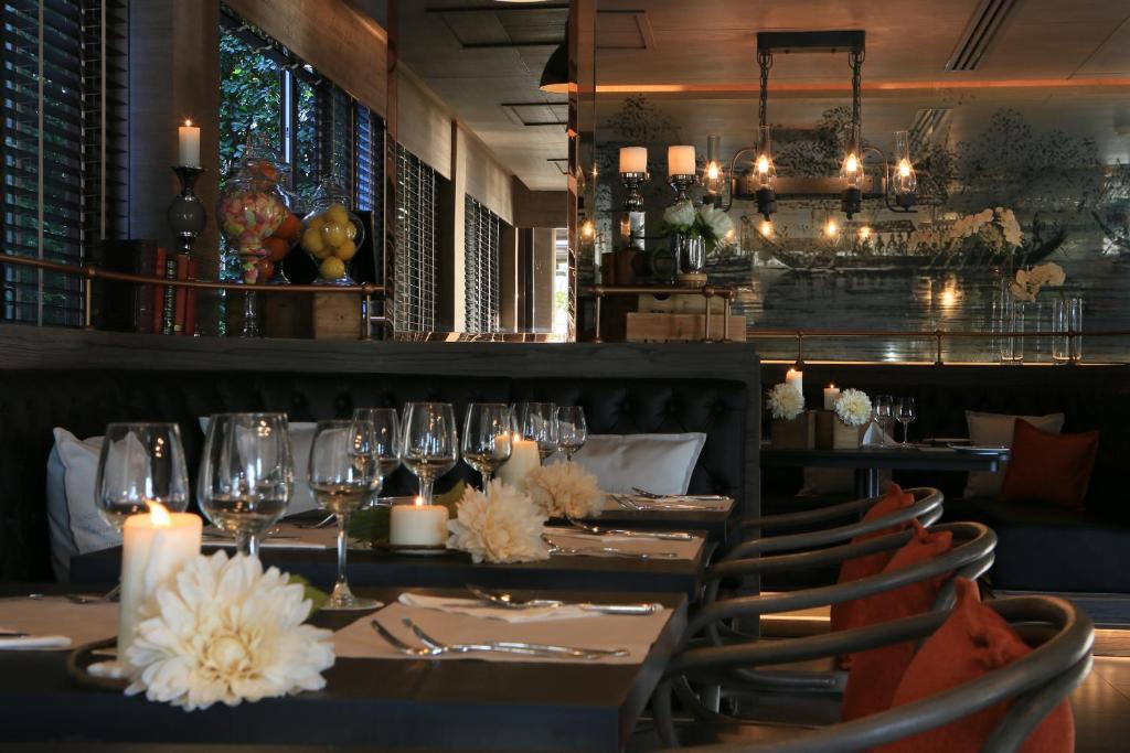 Nápoje v ubytování Riva Surya Bangkok