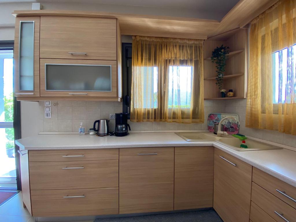 Vaso`s Garden Apartments - 5