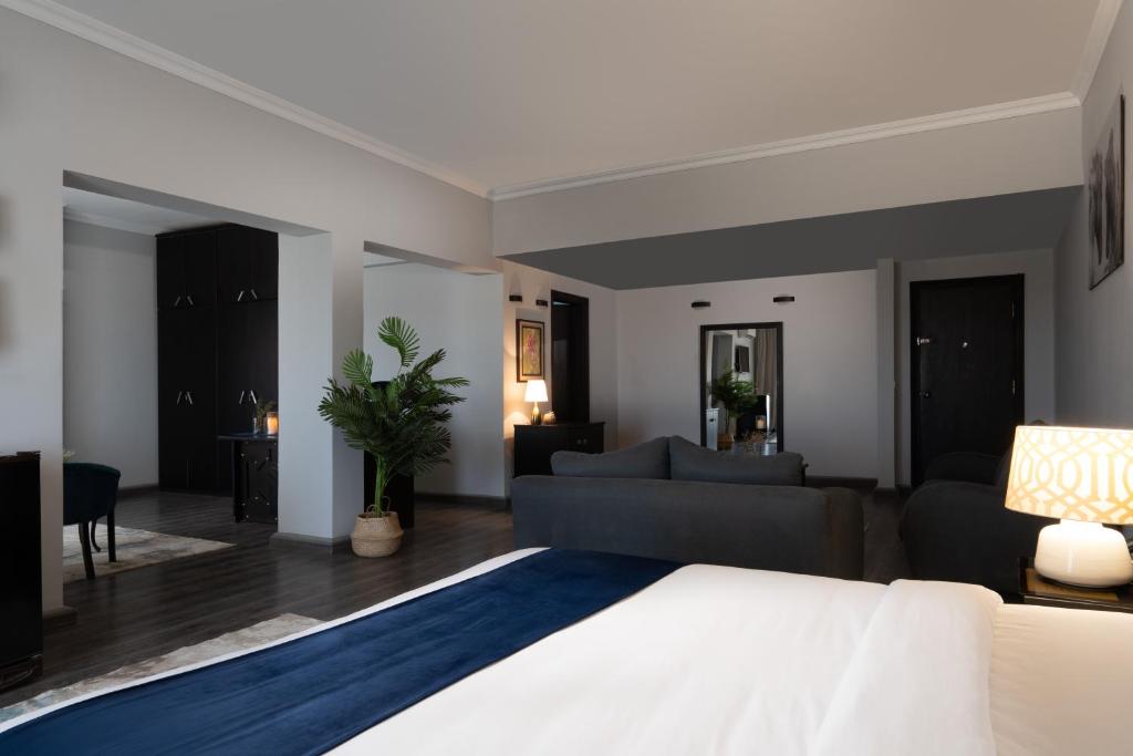 Assiut Cement Hotel - Queen Suite