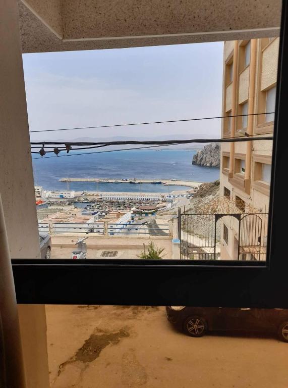 Nespecifikovaný výhled na moře nebo výhled na moře při pohledu z apartmánu