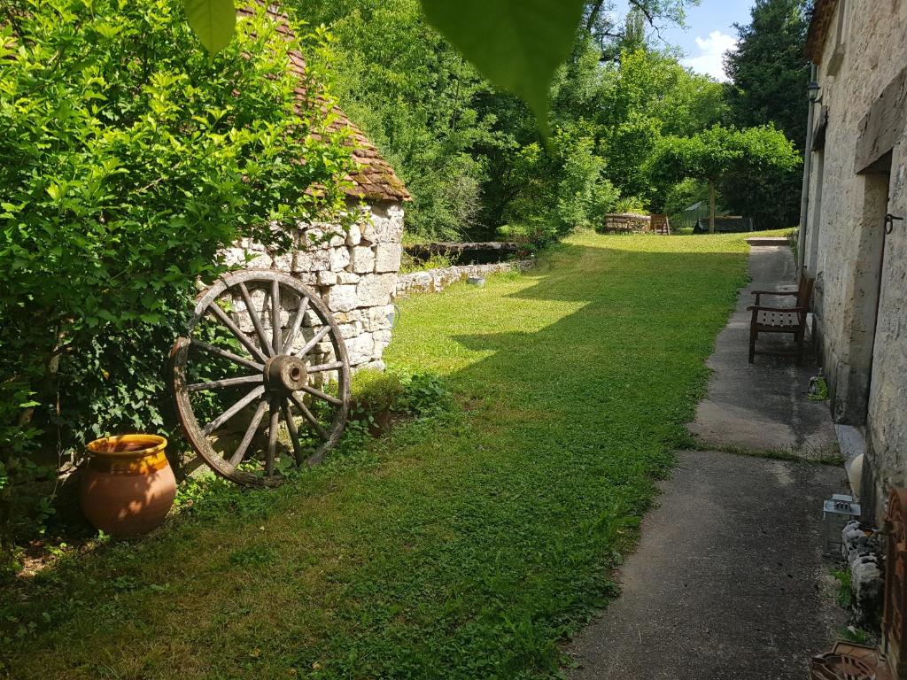 Le Moulin de Jules et Akasha