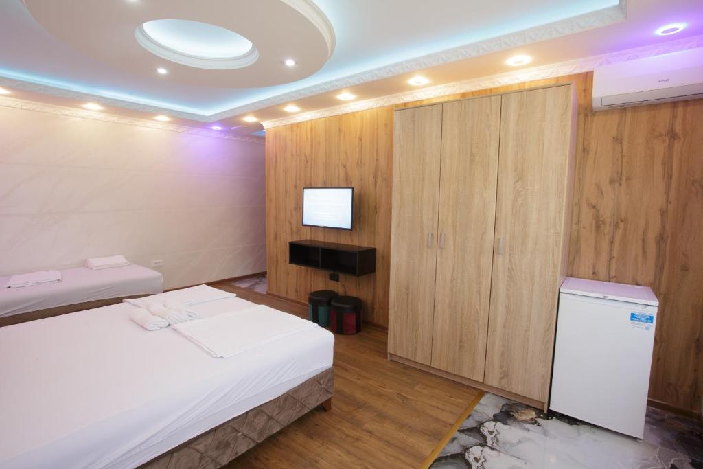TV a/nebo společenská místnost v ubytování B H B Apartmani